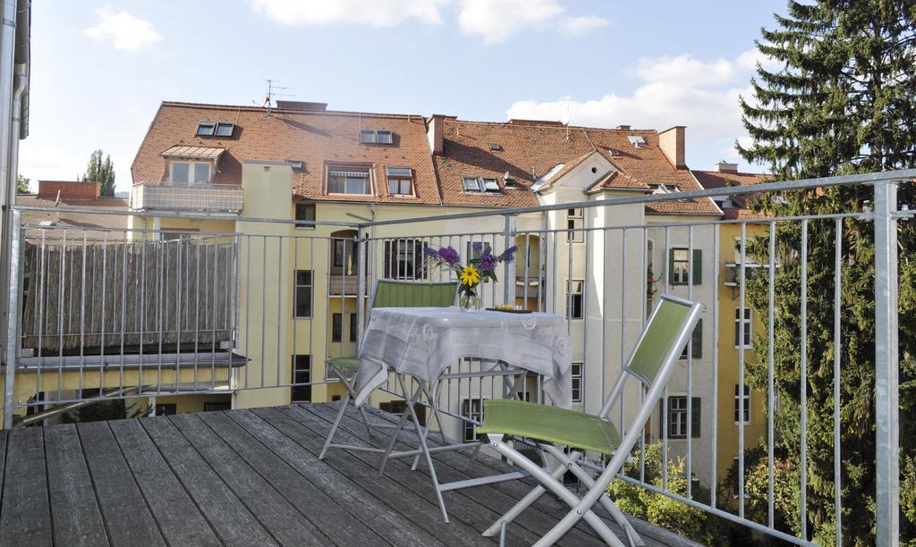 Apartment Mit Grossem Balkon Γκρατς Εξωτερικό φωτογραφία
